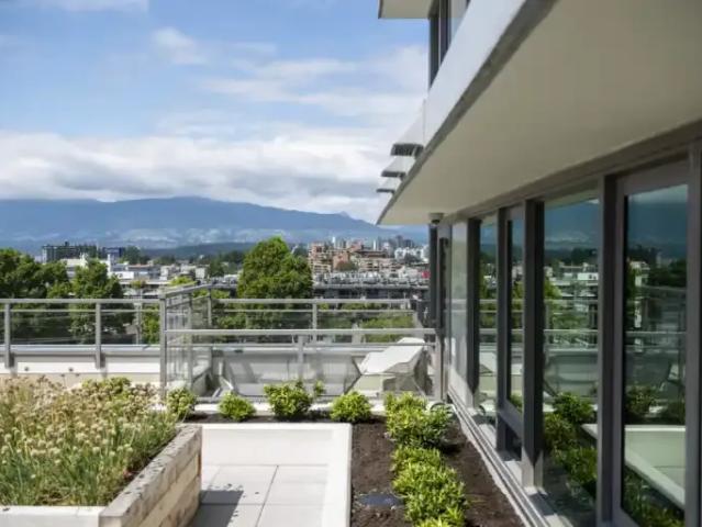 Apartment 1.5 Bedroom For Rent Vancouver BC 3600 ES105149582