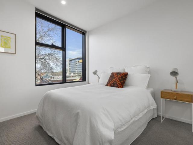 Apartment 1 Bedroom For Rent Malvern East VIC ES101580511