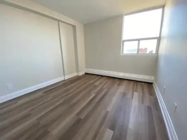 Apartment 1 Bedroom For Rent Mississauga ON 2063 ES105394307