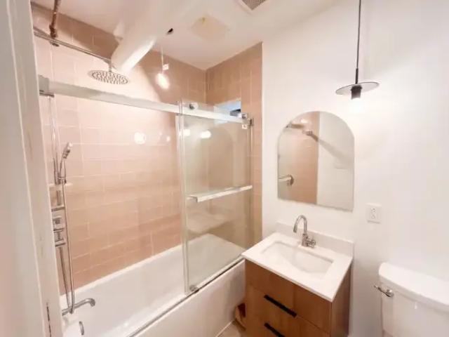 Apartment 1 Bedroom For Rent Mont Royal QC 1850 ES94754276