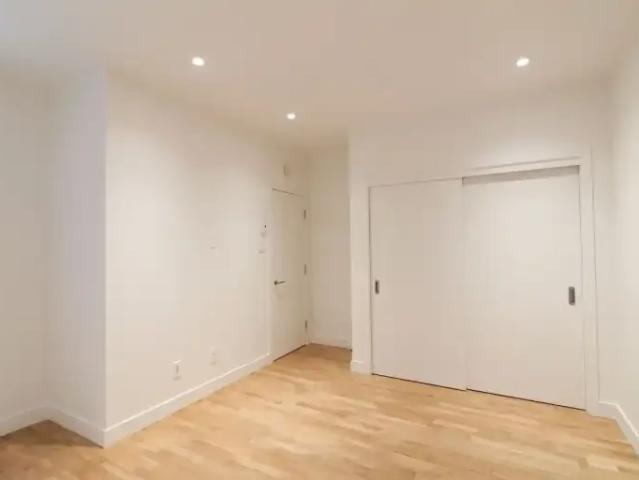 Apartment 1 Bedroom For Rent Montreal QC 1795 ES102657955