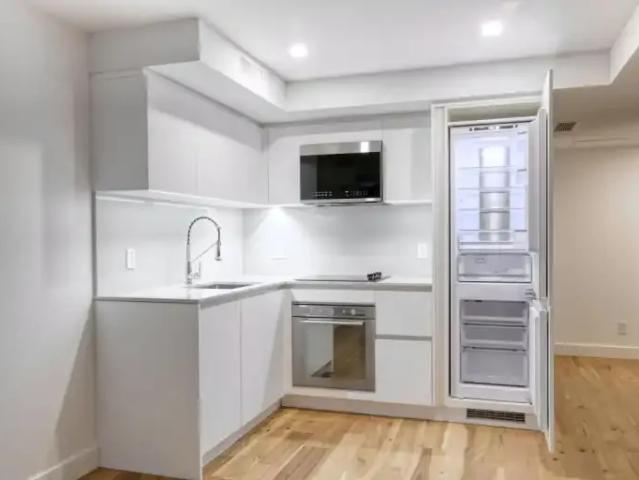Apartment 1 Bedroom For Rent Montreal QC 2095 ES103151150