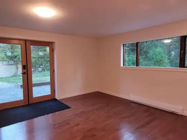 Apartment 1 Bedroom For Rent Nelson BC 1500 ES105486690