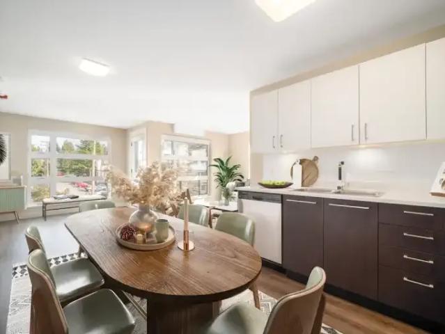 Apartment 1 Bedroom For Rent North Vancouver BC 2440 ES103118350