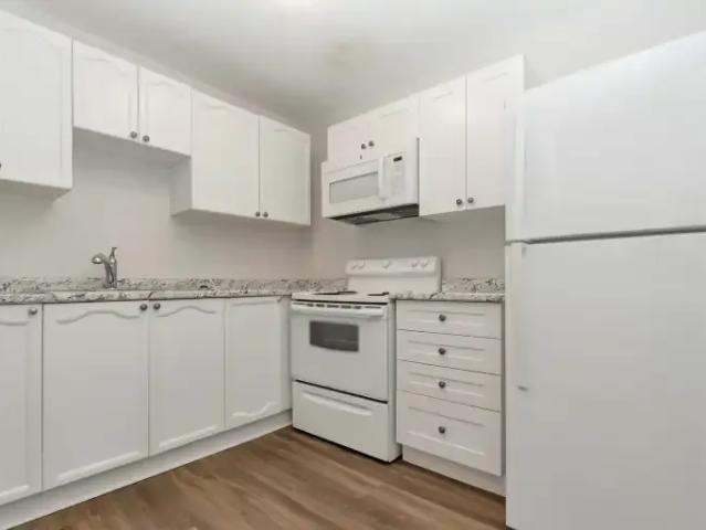 Apartment 1 Bedroom For Rent Orillia ON 1650 ES105653992