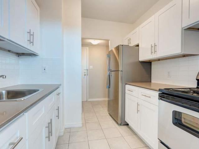 Apartment 1 Bedroom For Rent Oshawa ON 1745 ES96248196