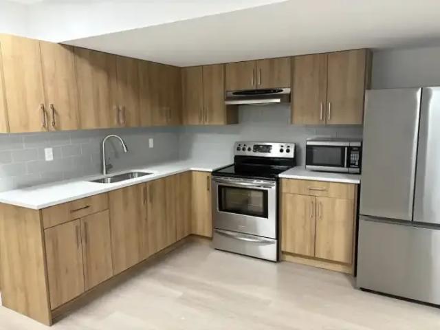 Apartment 1 Bedroom For Rent Airdrie AB 1300 ES106134237