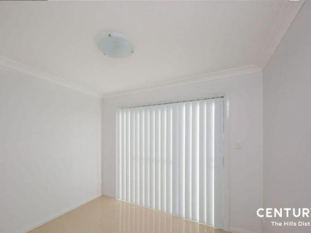 Apartment 1 Bedroom For Rent Airds, NSW ES105572421