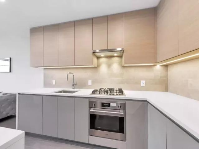 Apartment 1 Bedroom For Rent Burnaby BC 3500 ES105377799