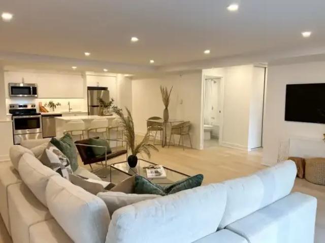 Apartment 1 Bedroom For Rent Burlington ON 2726 ES102883000