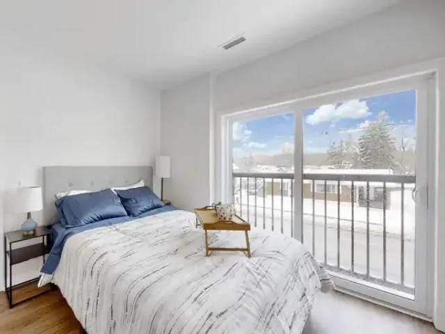 Apartment 1 Bedroom For Rent Barrie ON 1900 ES103424080