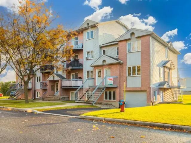 Apartment 1 Bedroom For Rent Candiac QC 1695 ES96430452