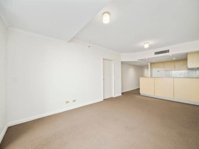Apartment 1 Bedroom For Rent Chatswood, NSW 750 ES105362699