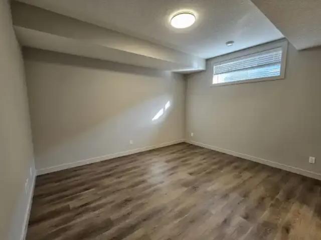 Apartment 1 Bedroom For Rent Cochrane AB 1400 ES105821835