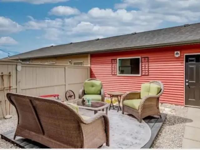 Apartment 1 Bedroom For Rent Cochrane AB 1000 ES105820855