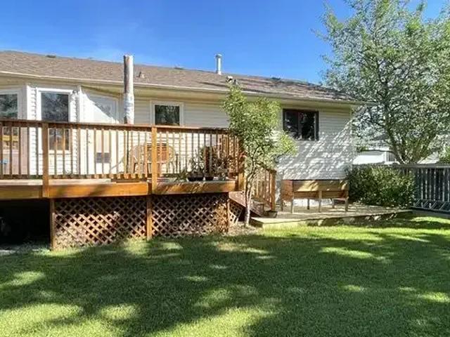 Apartment 1 Bedroom For Rent Cochrane AB 1200 ES105150594