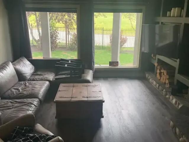 Apartment 1 Bedroom For Rent Cochrane AB 800 ES105135151