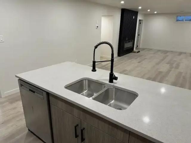 Apartment 1 Bedroom For Rent Edmonton AB 1450 ES105378181