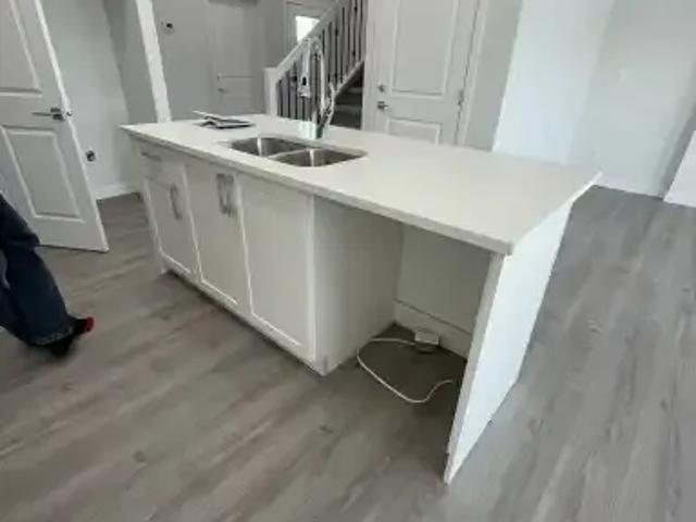 Apartment 1 Bedroom For Rent Edmonton AB 1025 ES105118590