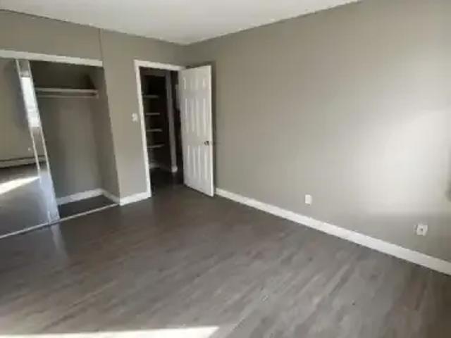 Apartment 1 Bedroom For Rent Edmonton AB 1049 ES103739293