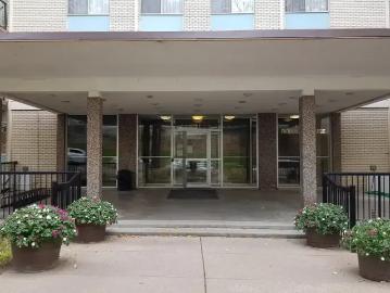 Downtown Edmonton, Edmonton, Alberta - Office room