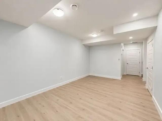 Apartment 1 Bedroom For Rent Edmonton AB 1095 ES105337532