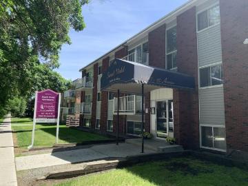 Queen Alexandra, Edmonton, Alberta