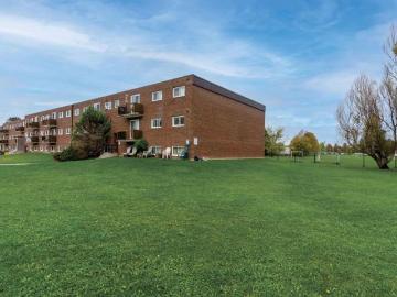 Woolwich, Waterloo, Ontario, Ontario