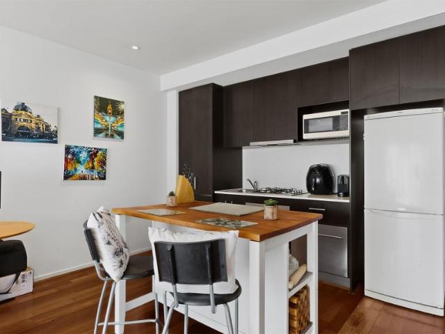 Apartment 1 Bedroom For Rent Essendon VIC ES102766466