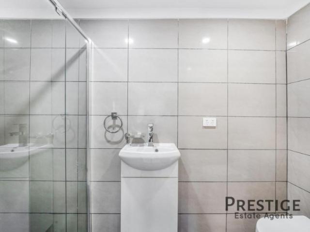 Apartment 1 Bedroom For Rent Fairfield West NSW 250 ES105605879