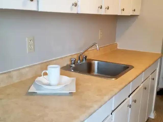 Apartment 1 Bedroom For Rent Fergus ON 1895 ES102951310