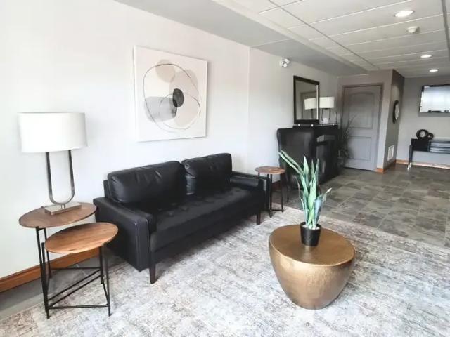 Apartment 1 Bedroom For Rent Grand Bend ON 2045 ES93356228