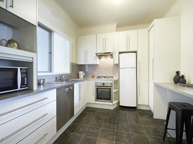 Apartment 1 Bedroom For Rent Hawthorn VIC 500 ES105271634