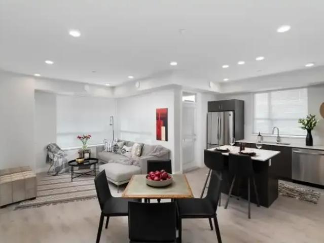 Apartment 1 Bedroom For Rent Kelowna BC 1900 ES103651553