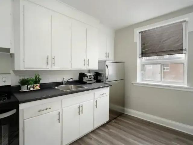 Apartment 1 Bedroom For Rent Kitchener ON 1597 ES102811497