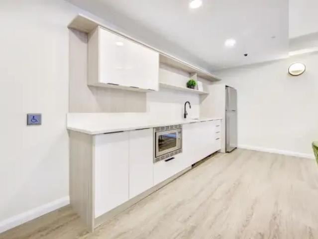 Apartment 1 Bedroom For Rent Kitchener ON 1815 ES103355072
