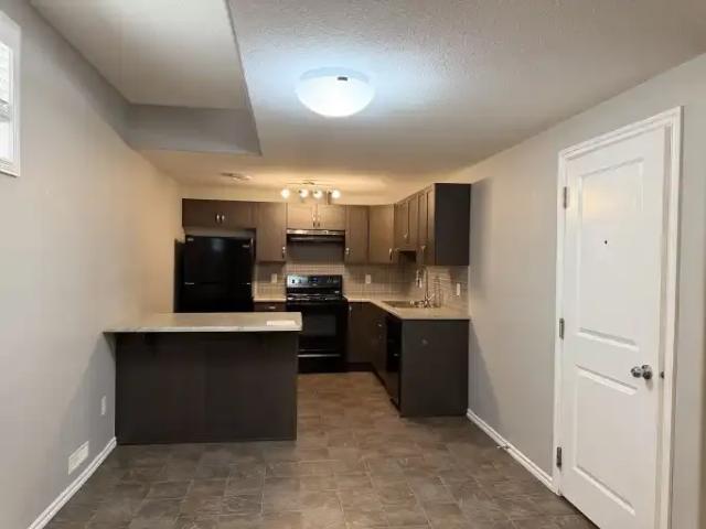 Apartment 1 Bedroom For Rent Leduc AB 900 ELS105704070