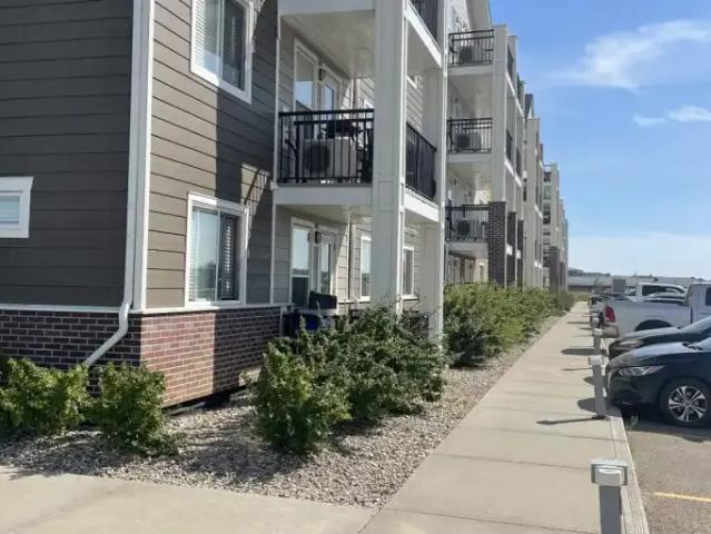Apartment 1 Bedroom For Rent Lloydminster AB 1460 ES103610881