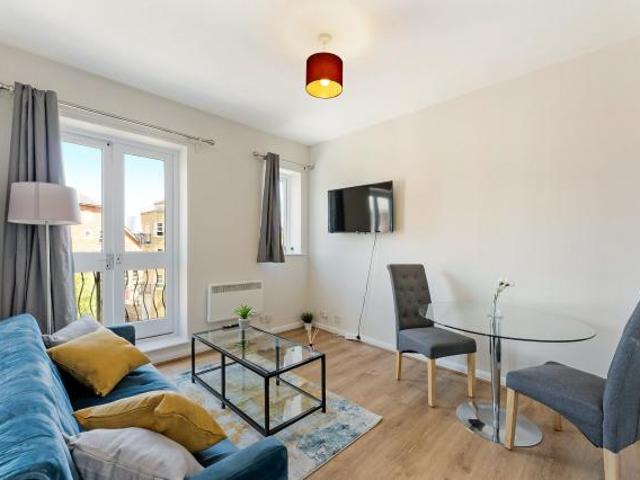 Apartment 1 Bedroom For Rent London London 3600 ES68369816
