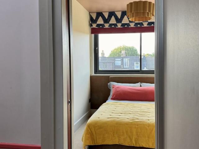 Apartment 1 Bedroom For Rent London London 4262 ES105005876