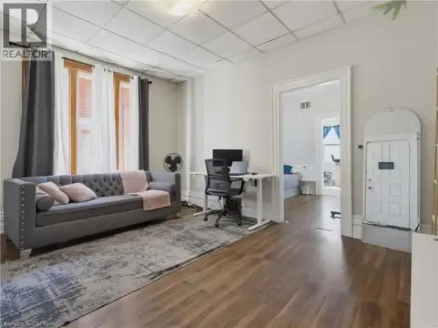 Apartment 1 Bedroom For Rent London ON 950 ES104876903