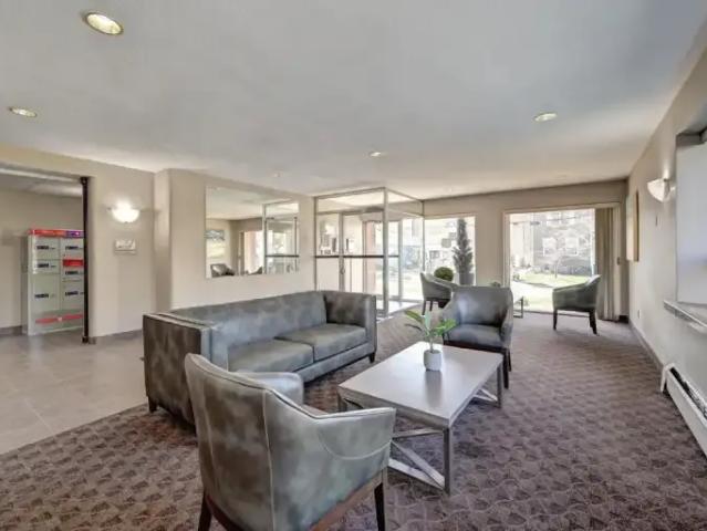 Apartment 1 Bedroom For Rent London ON 1380 ES105046963
