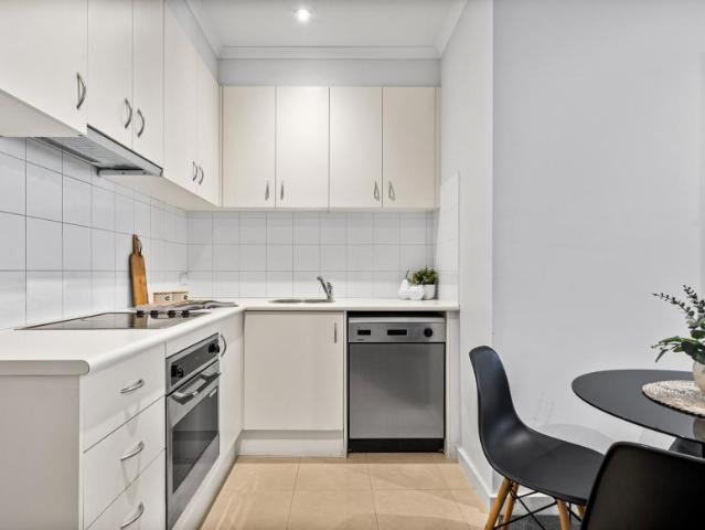 Apartment 1 Bedroom For Rent Parkville VIC ES102887758