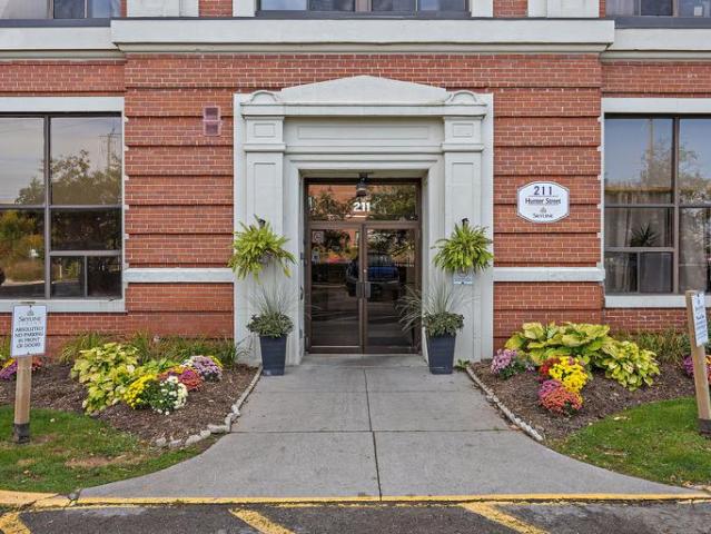 Apartment 1 Bedroom For Rent Peterborough ON 1530 ES91930819