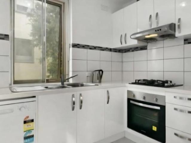 Apartment 1 Bedroom For Rent PRAHRAN VIC 340000 ES105925845