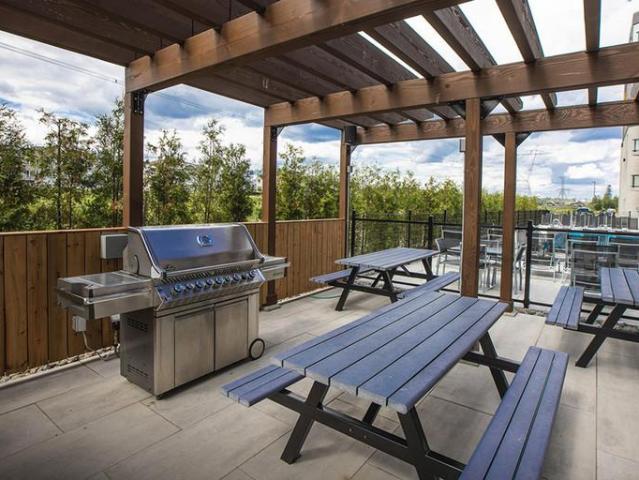 Apartment 1 Bedroom For Rent Quebec QC 1295 ES96587750