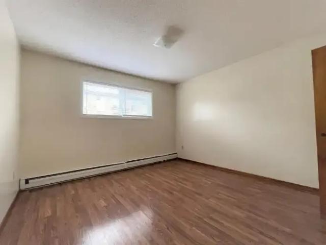 Apartment 1 Bedroom For Rent Regina SK 1200 ES102518298