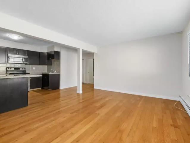 Apartment 1 Bedroom For Rent Regina SK 1395 ES103487081
