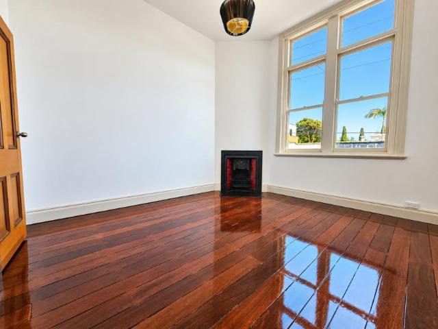 Apartment 1 Bedroom For Rent Ripponlea VIC 450 ES105935706