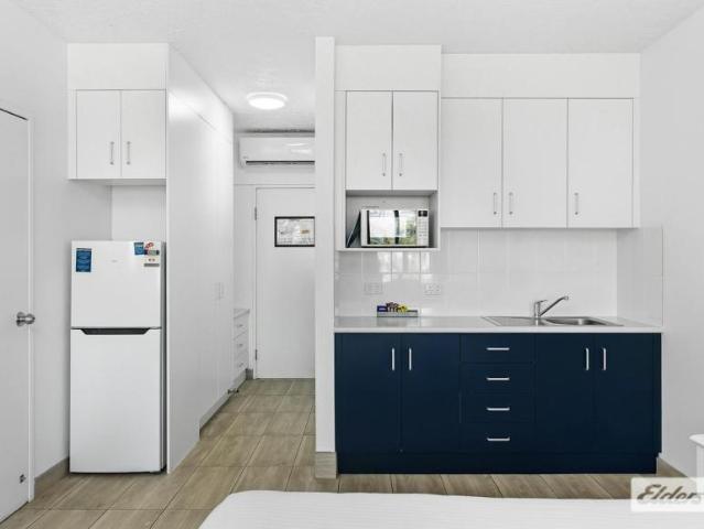 Apartment 1 Bedroom For Rent Rosslyn QLD 349000 ES105936109